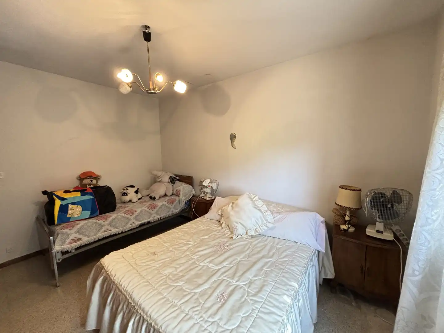 Habitación de Finca rústica en venta en Villa del Prado con Aire acondicionado, Calefacción y Amueblado
