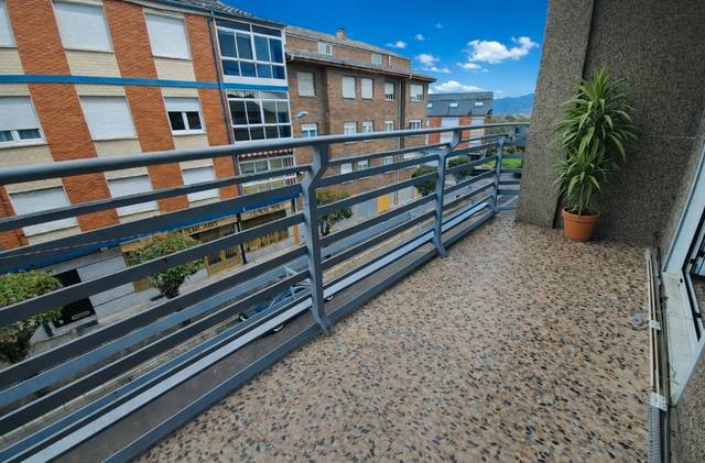 Piso en Venta en Calle Cervantes, 20 en Cuatro Vientos