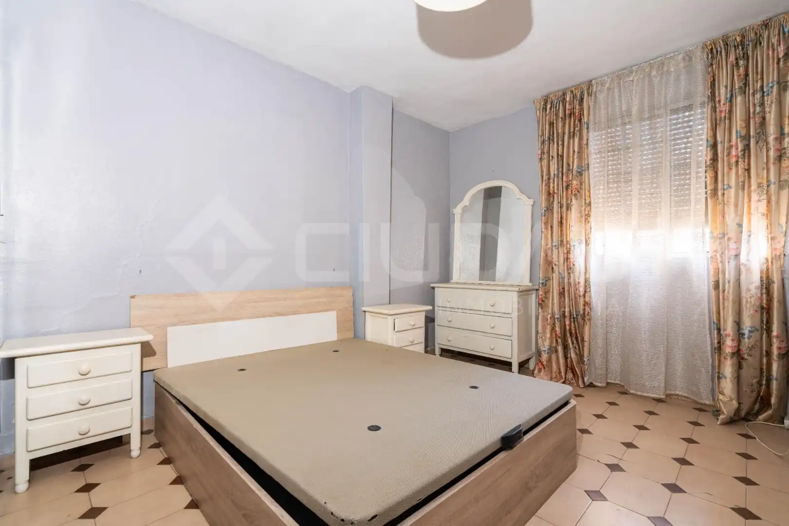 Bedroom of Flat for sale in Nervión