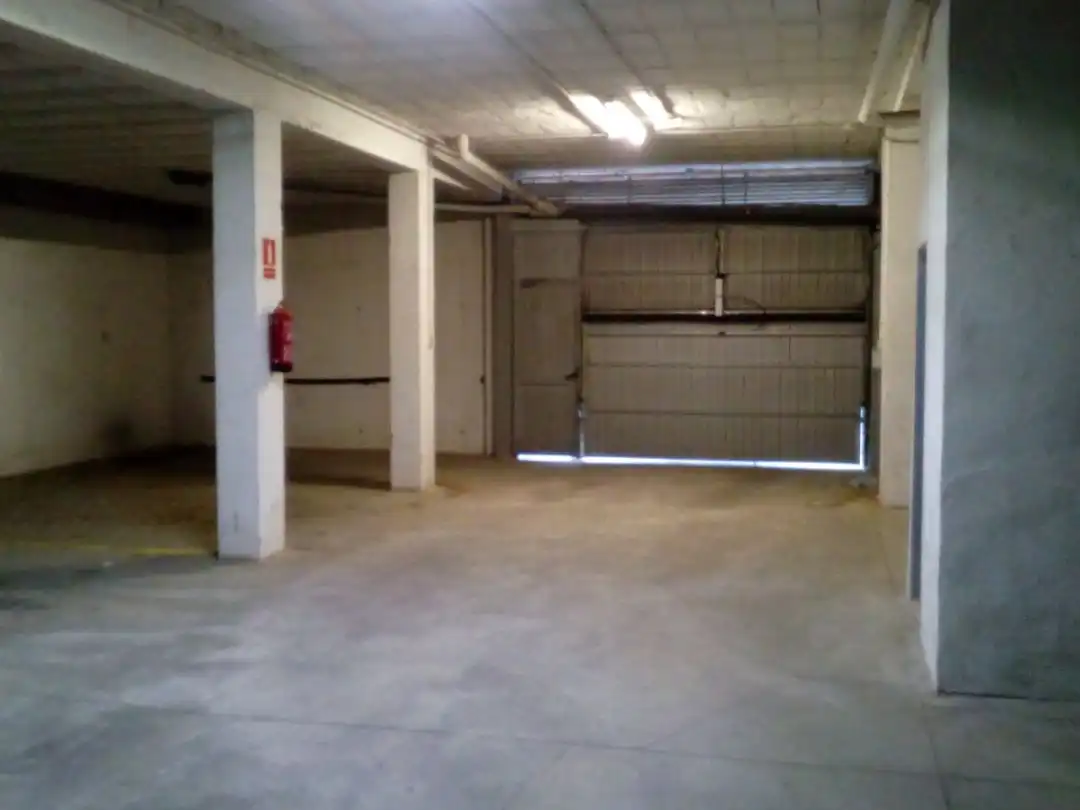 Garaje de alquiler en Carrer del Tren, 8, Valls