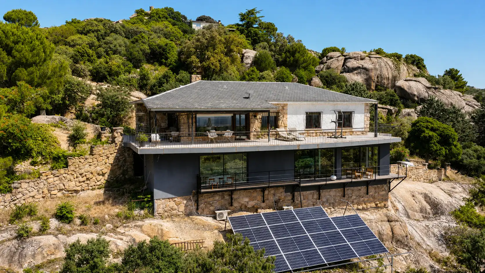 Exterior view of Houses for sale in Hoyo de Manzanares  with Air Conditioner, Private garden and Swimming Pool