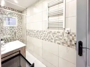 Badezimmer von Wohnung zur untervermieten in Alcorcón mit Klimaanlage, Heizung und Möbliert