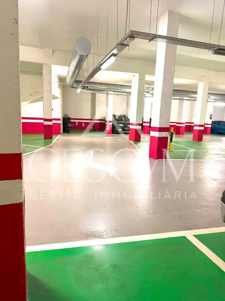 Parking de Garaje en venta en L'Hospitalet de Llobregat