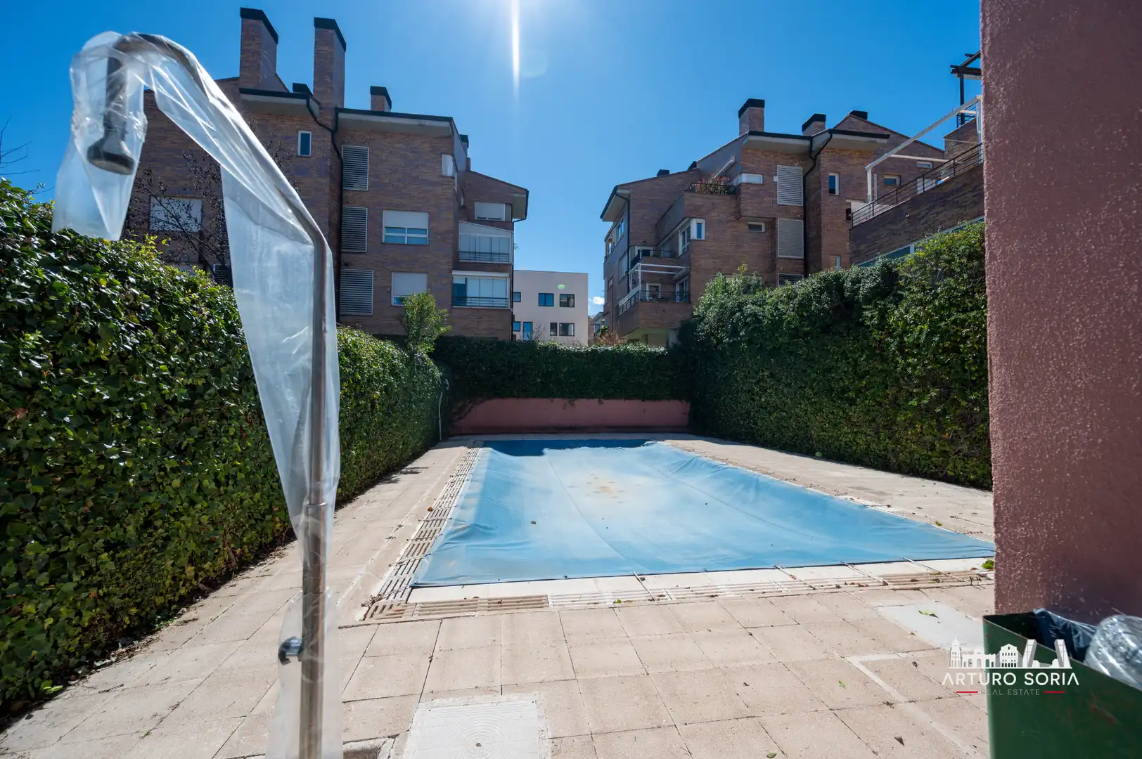 Piscina de Ático en venta en Madrid con Aire acondicionado, Terraza y Trastero