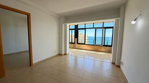 Foto 3 de Apartamento de alquiler en Las Gaviotas - Carvajal, Fuengirola