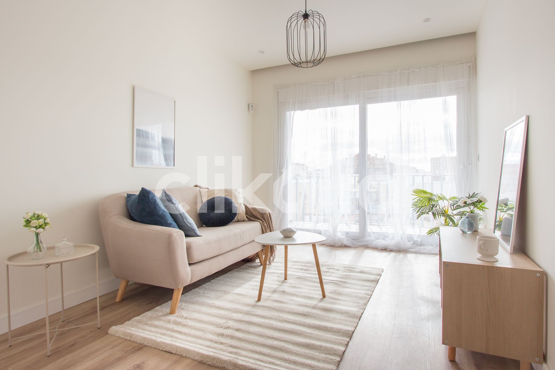 Sala d'estar de Pis en venda en  Sevilla Capital amb Aire condicionat i Terrassa