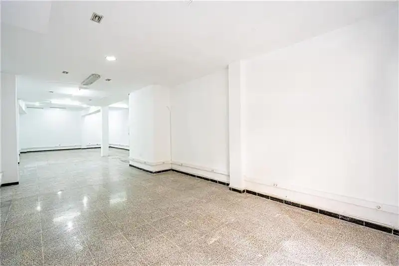 Local comercial de lloguer a Ponent, imagen 2