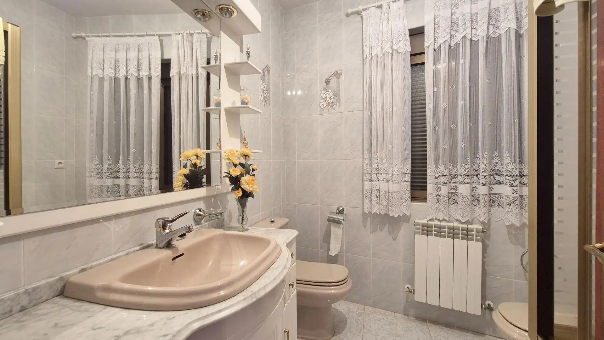 Baño de Casa o chalet en venta en San Esteban de la Sierra con Amueblado