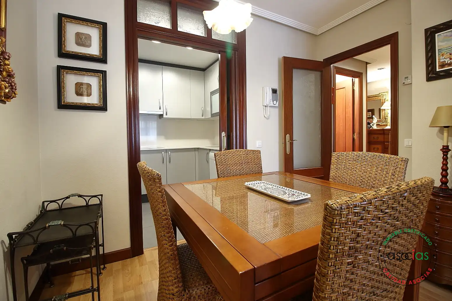 Menjador de Pis en venda en Gijón  amb Calefacció, Parquet i Terrassa