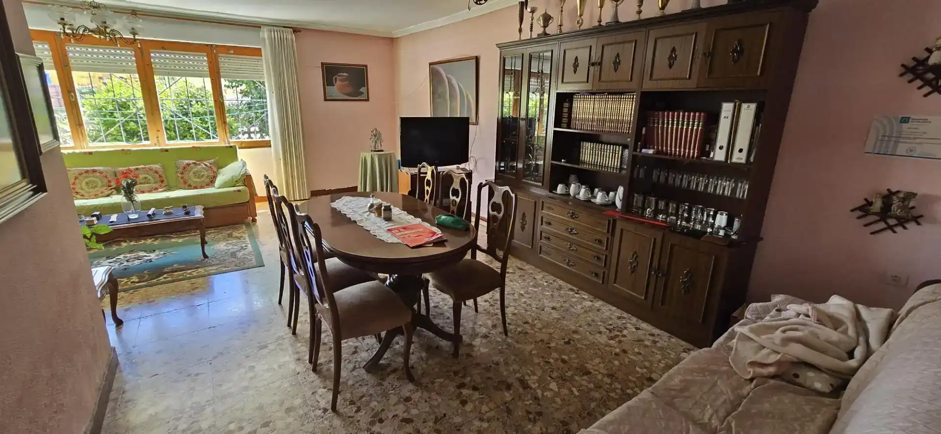 Menjador de Casa o xalet en venda en Herrera de Pisuerga amb Jardí privat, Moblat i Forn
