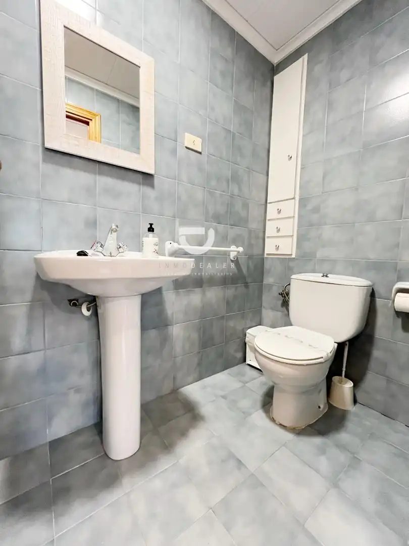 Badezimmer von Haus oder Chalet zum Verkauf in Oliva mit Klimaanlage, Heizung und Terrasse