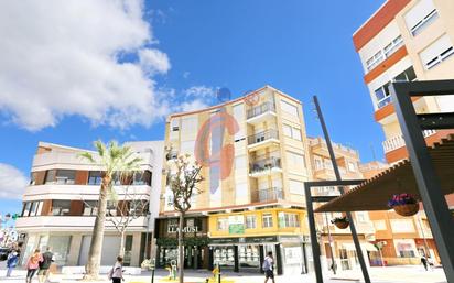 Vista exterior de Apartament en venda en Guardamar del Segura amb Aire condicionat, Calefacció i Traster