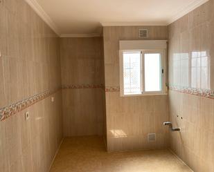 Bathroom of Apartment for sale in Badajoz Capital  with Terrace