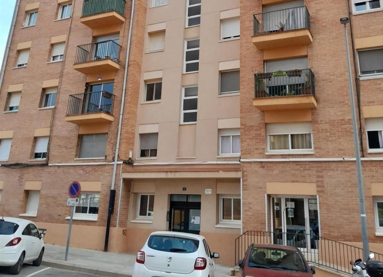 Vista exterior de Apartament en venda en Terrassa amb Balcó