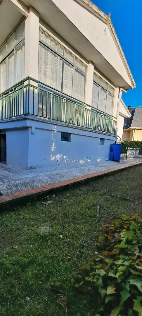 Exterior view of Houses for sale in Valdemorillo  with Heating