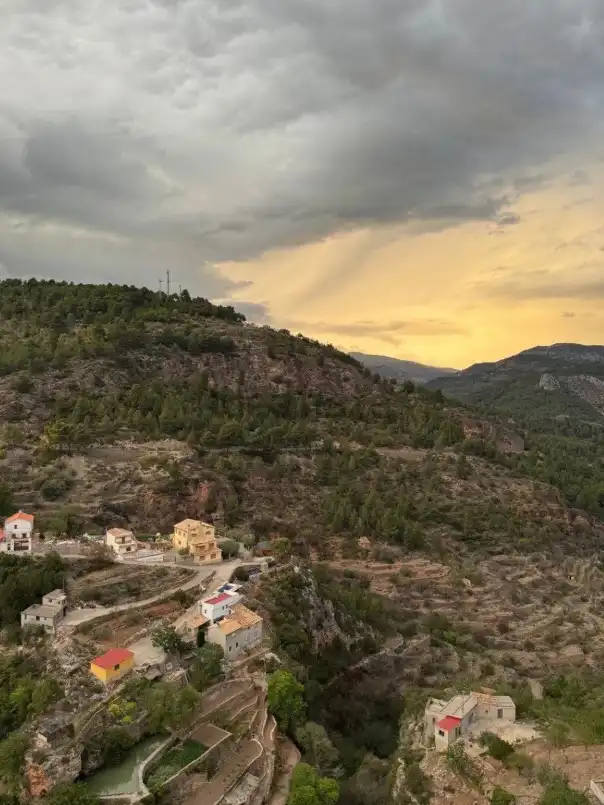 Vista exterior de Pis en venda en Llucena / Lucena del Cid amb Terrassa, Balcó i Internet