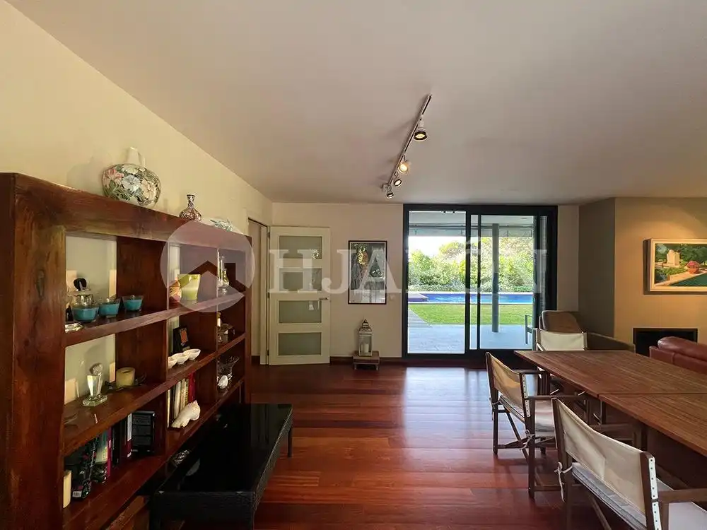 Detached homes for sale in Vallromanes, Barcelona