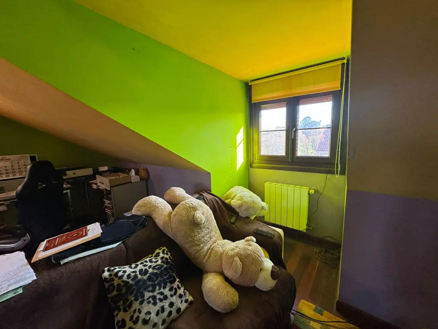 Schlafzimmer von Einfamilien-Reihenhaus zum Verkauf in Polanco mit Heizung, Privatgarten und Terrasse