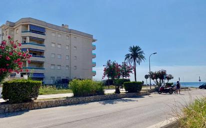 Vista exterior de Pis en venda en Cunit amb Terrassa, Balcó i Alarma