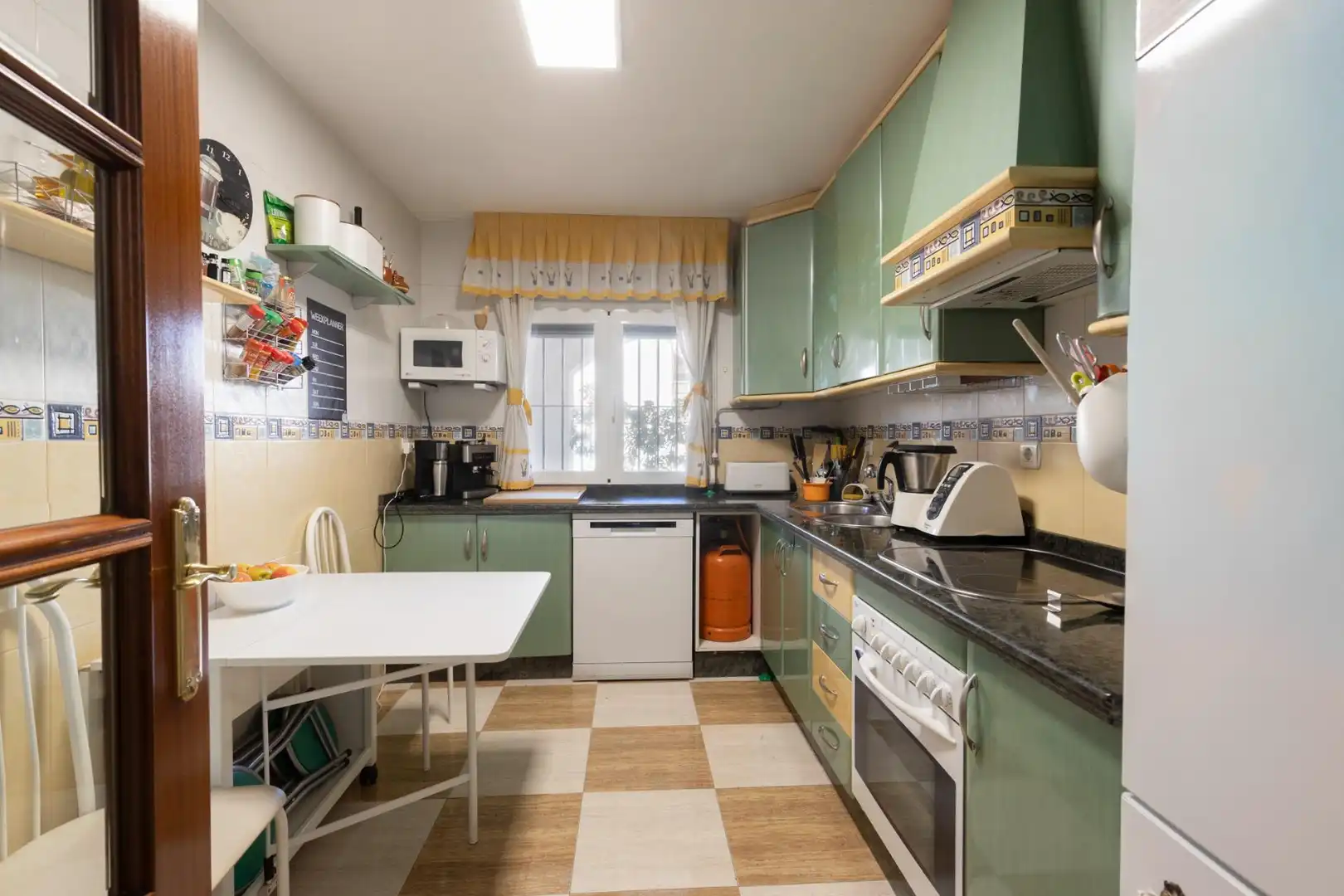 Kitchen of Houses for sale in Armilla  with Air Conditioner and Terrace