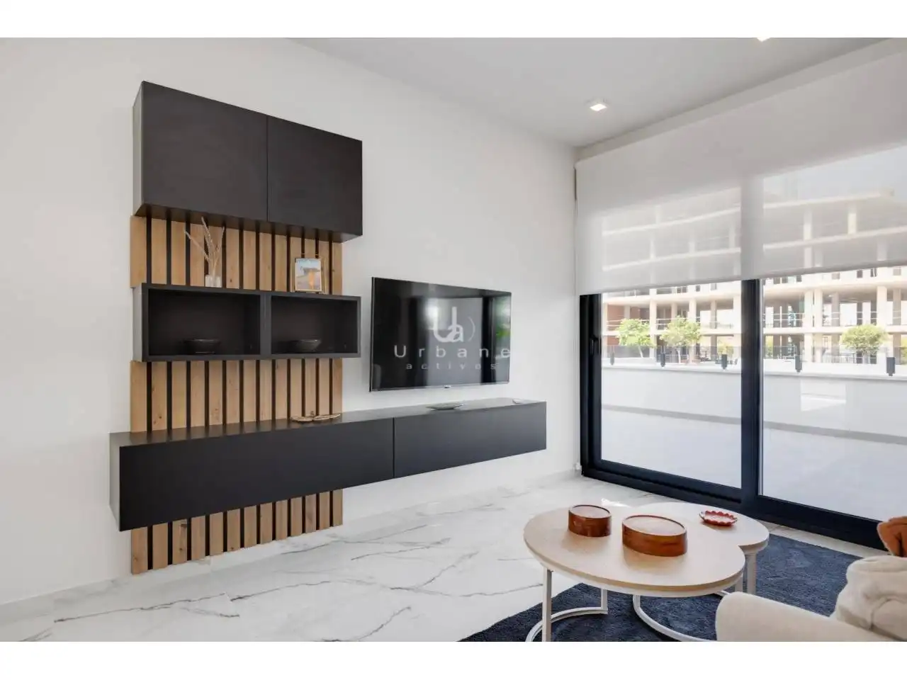 Sala de estar de Ático en venta en San Miguel de Salinas con Aire acondicionado, Terraza y Amueblado