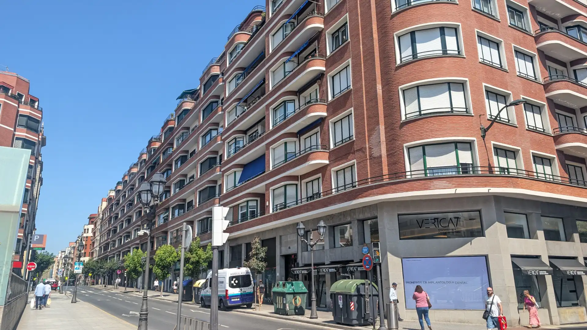 Vista exterior de Ático en venta en Bilbao  con Calefacción, Terraza y Amueblado