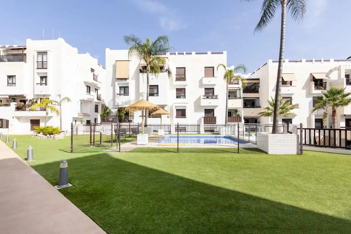 Exterior view of Flat for sale in Salobreña  with Air Conditioner, Heating and Terrace