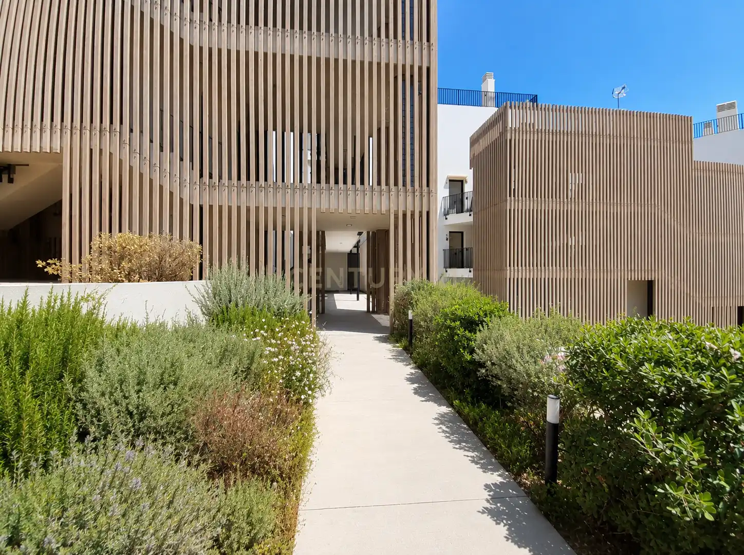 Vista exterior de Apartament en venda en Santa Eulària des Riu amb Aire condicionat i Alarma