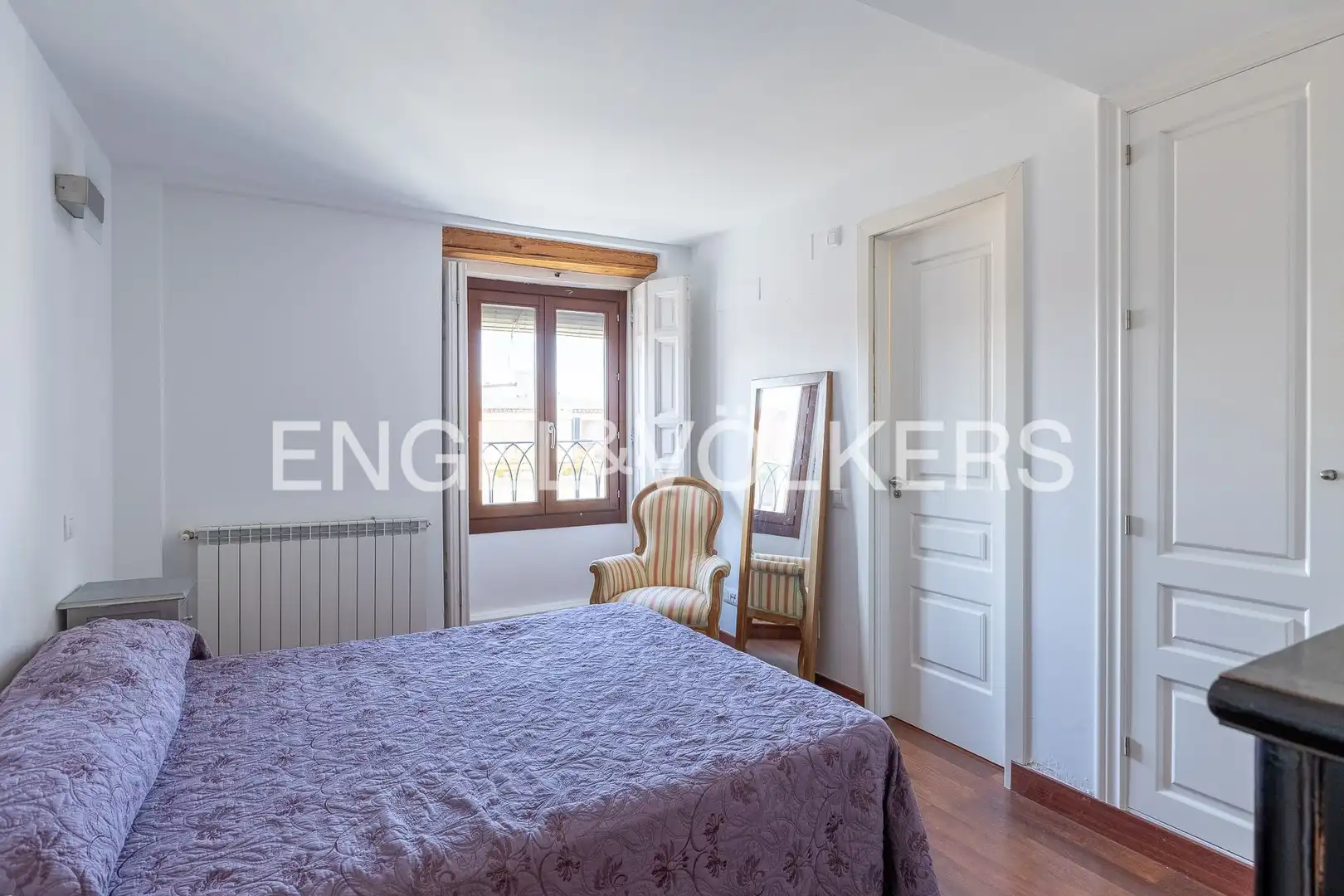 Schlafzimmer von Wohnung zur Miete in Madrid mit Klimaanlage, Heizung und Möbliert