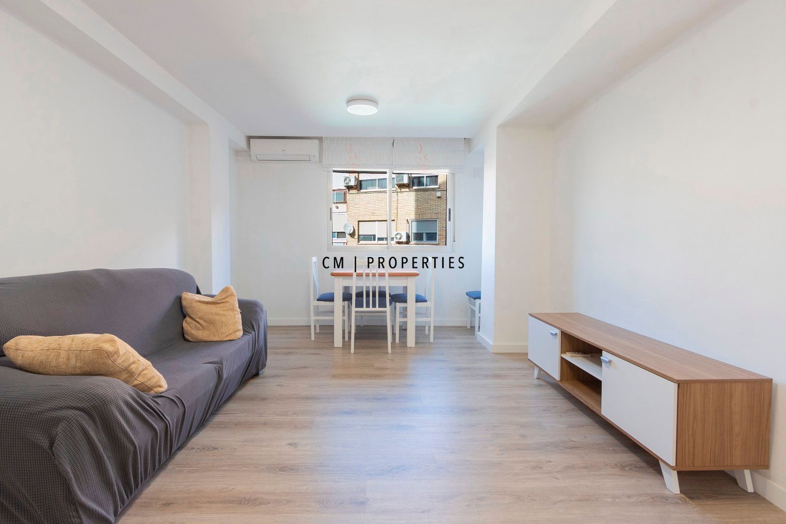 Vista exterior de Pis de lloguer en  Valencia Capital amb Aire condicionat, Calefacció i Terrassa