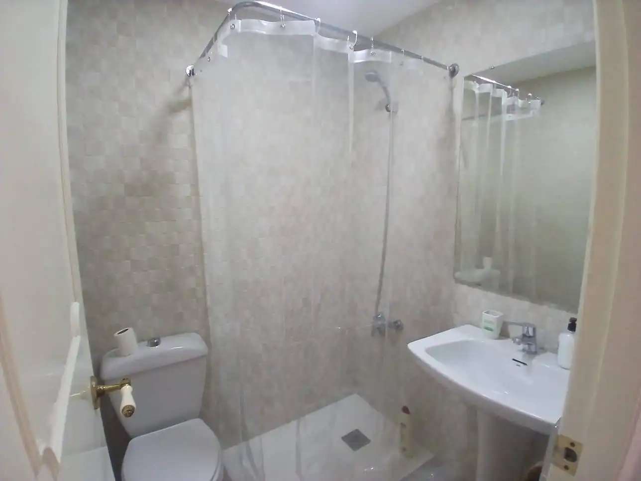 Bathroom of Flat for rent in Cartagena  with Air Conditioner, Heating and Furnished