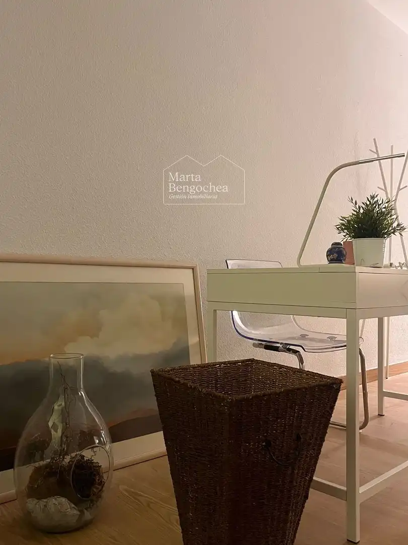 Office for rent in San Prudencio, Ensanche
