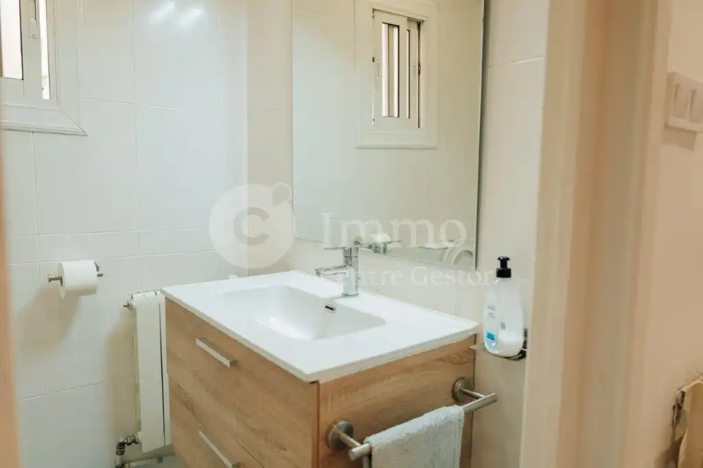 Baño de Piso en venta en Lleida con Calefacción, Parquet y Trastero