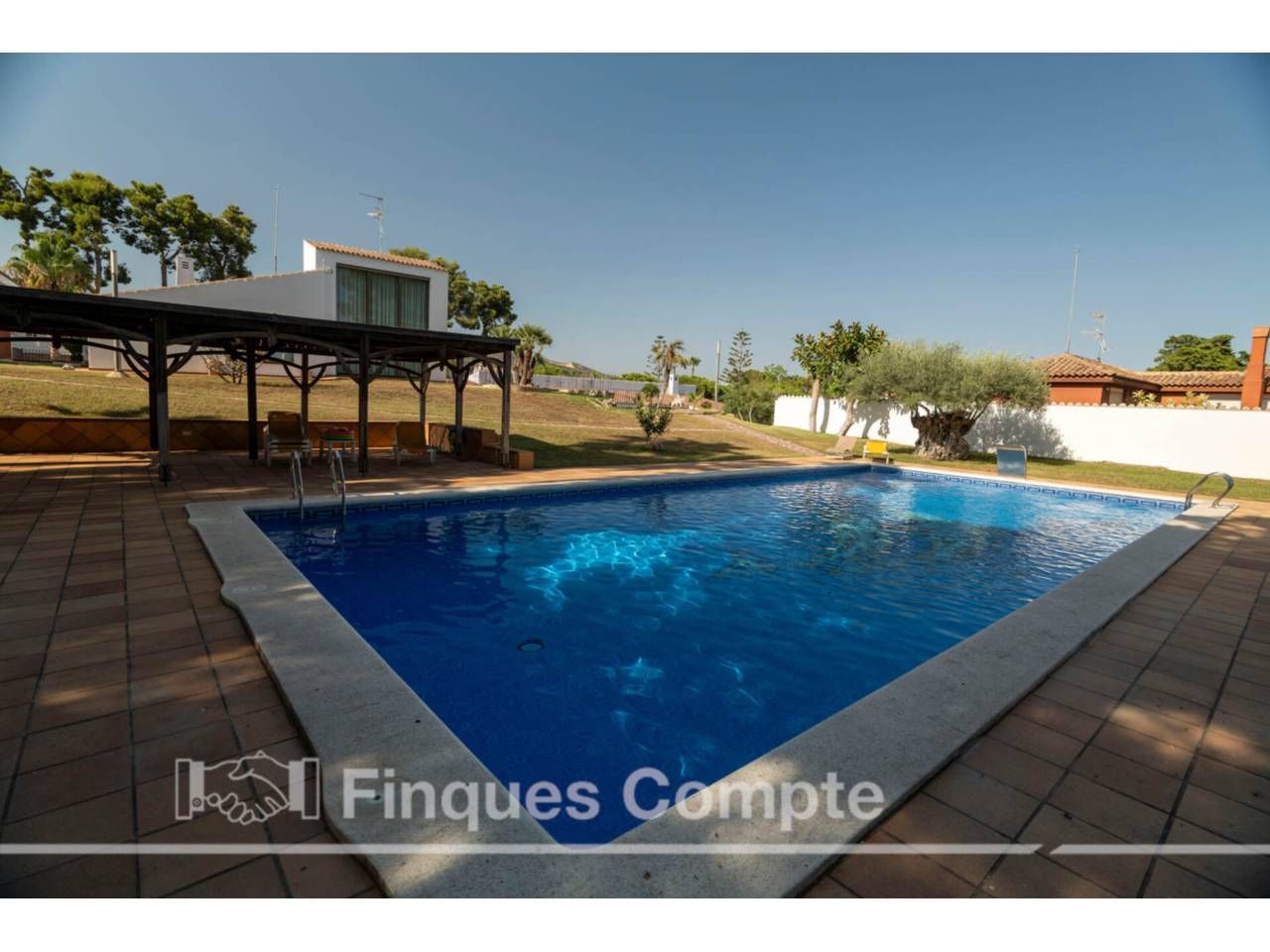 Piscina de Casa o chalet en venta en Roda de Berà con Aire acondicionado, Calefacción y Jardín privado