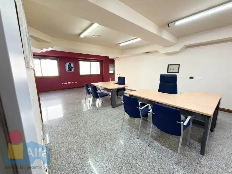 Office for sale in Vigo   with Alarm