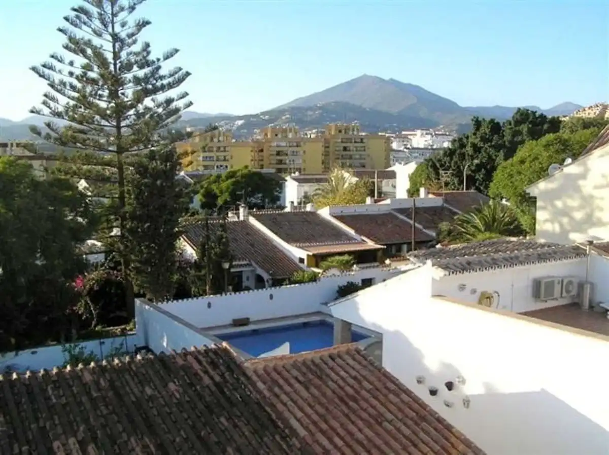 Villa zum Verkauf in Nueva Andalucía, imagen 14