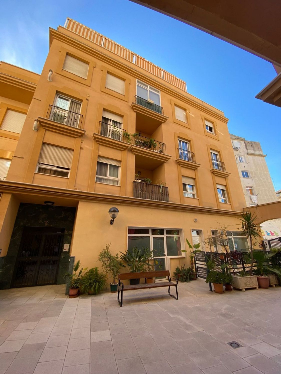 Vista exterior de Piso de alquiler en Málaga Capital con Aire acondicionado, Jardín privado y Terraza