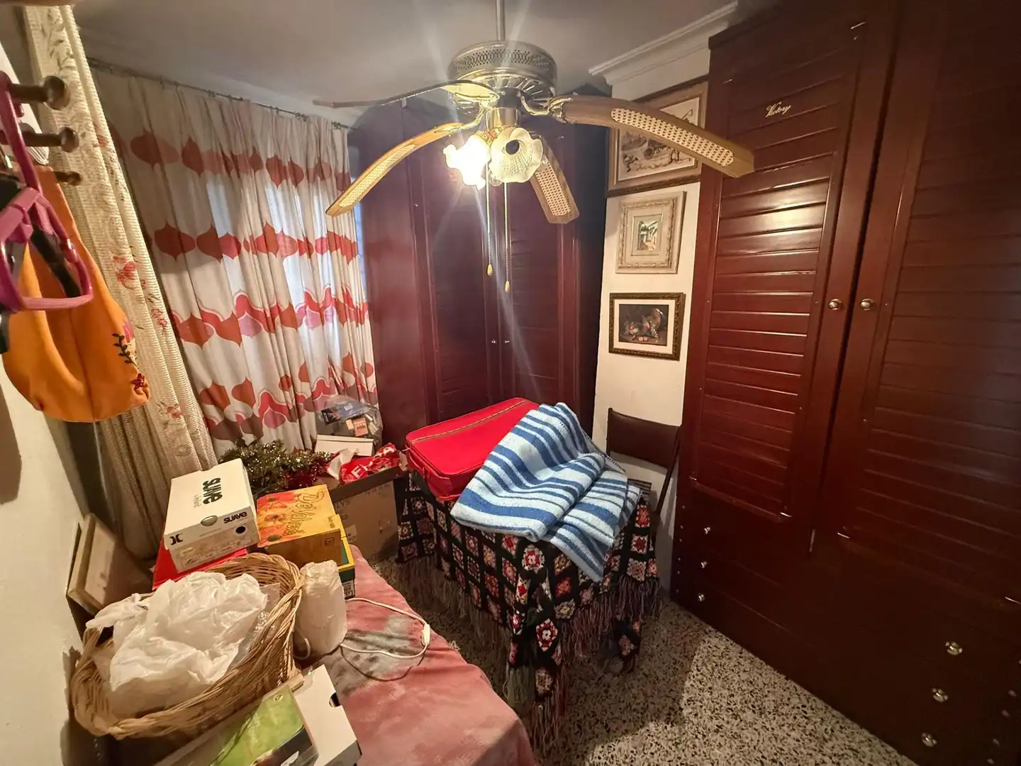 Habitación de Ático en venta en Cuevas de San Marcos con Aire acondicionado, Terraza y Amueblado