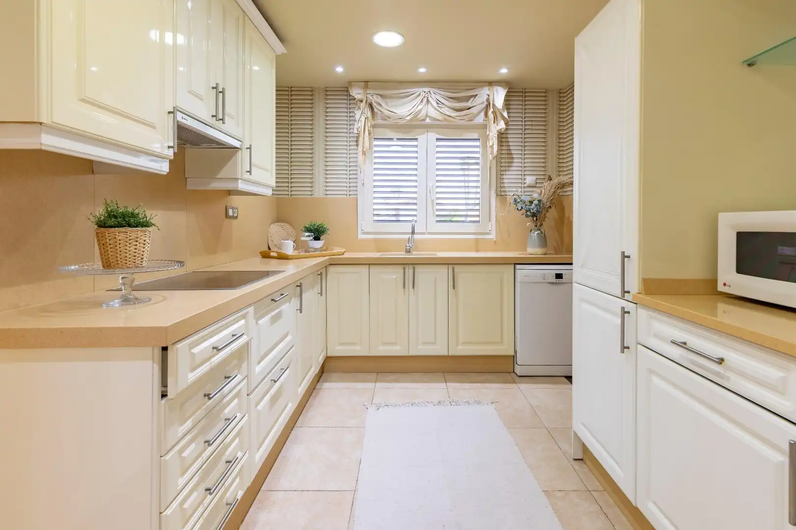 Cocina de Casa o chalet en venta en Chilches / Xilxes con Aire acondicionado, Jardín privado y Terraza