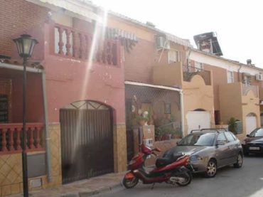 Casa bifamiliare in vendita a C/ Colonia