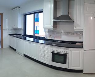 Kitchen of Flat to rent in Fene