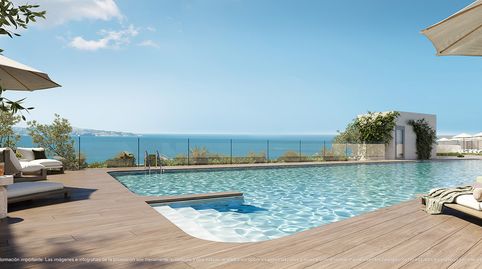 Foto 3 de Piso en venta en Avenida Carlota Alessandri, 109, La Carihuela - Los Nidos, Málaga