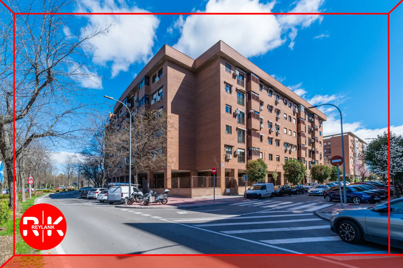 Exterior view of Flat for sale in Torrejón de Ardoz  with Air Conditioner, Heating and Private garden