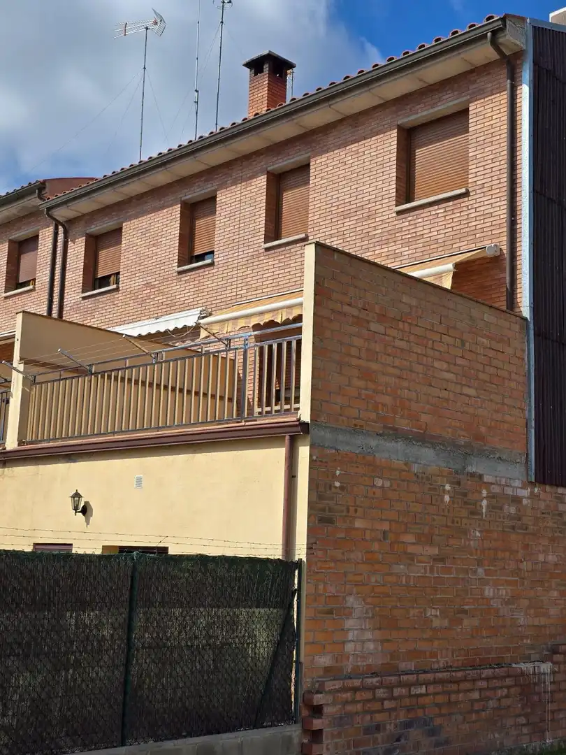 Vista exterior de Residencial en venda en Navarcles