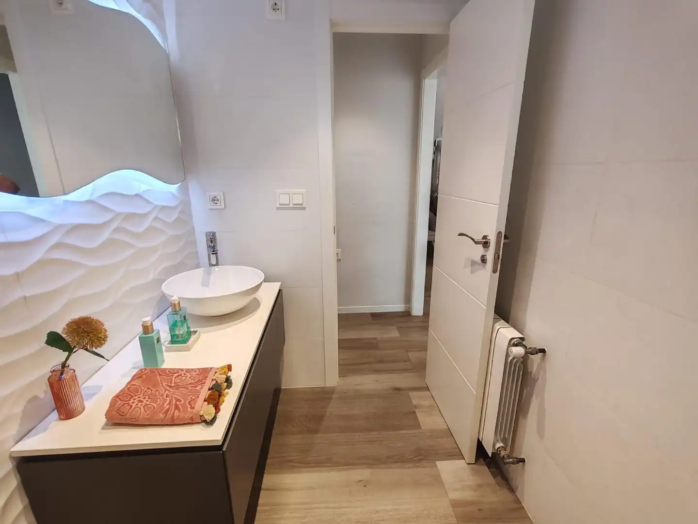 Bathroom of Detached homes for sale in Sagunto / Sagunt  with Air Conditioner, Heating and Parquet flooring