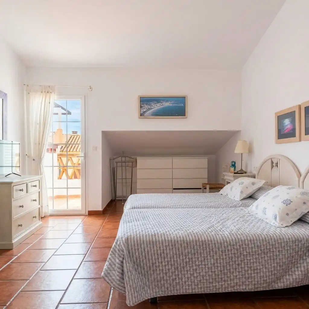 Terraced house for sale in Avenida del RIO FRIO, imagen 16