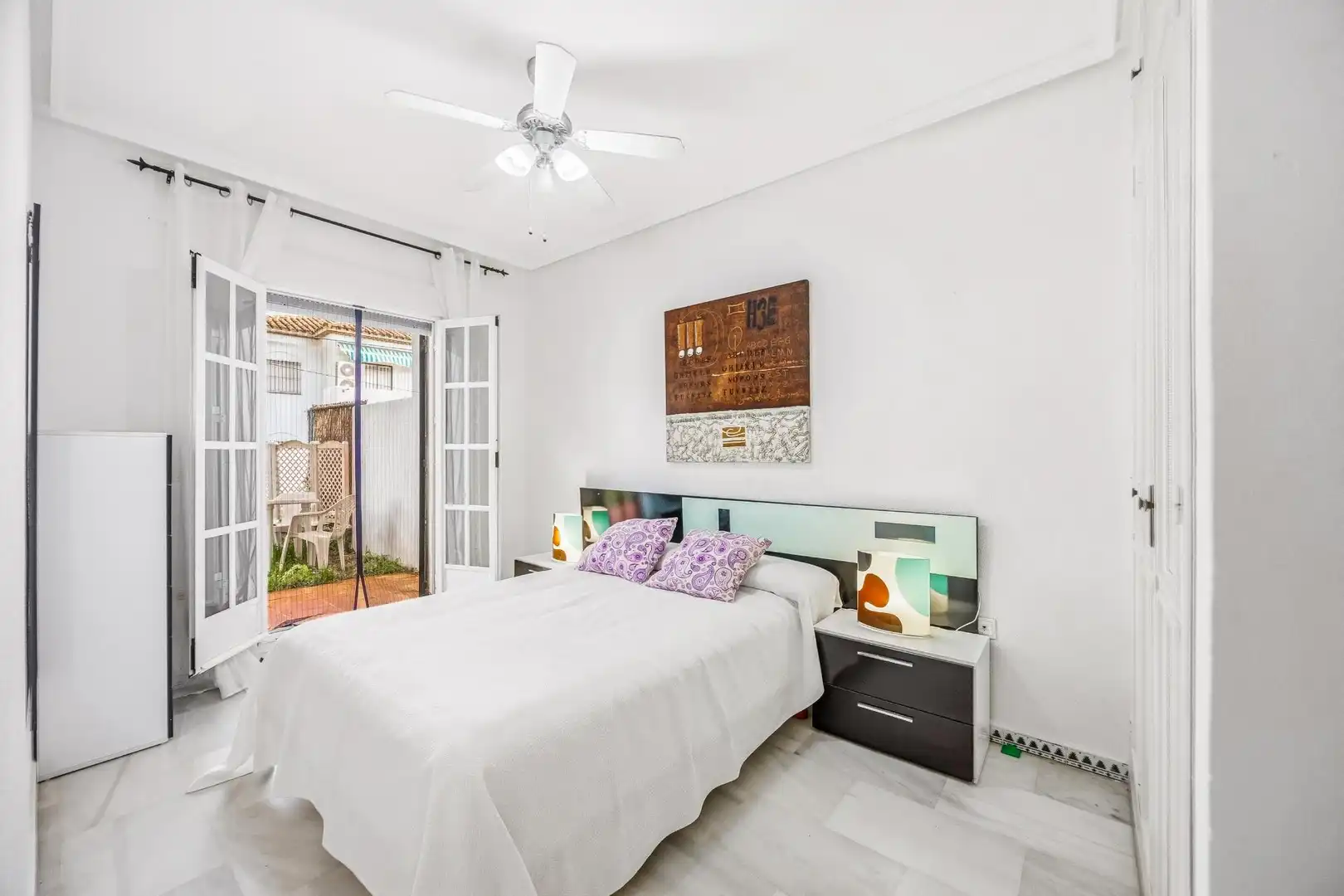 Habitación de Apartamento en venta en Chiclana de la Frontera con Jardín privado, Terraza y Amueblado