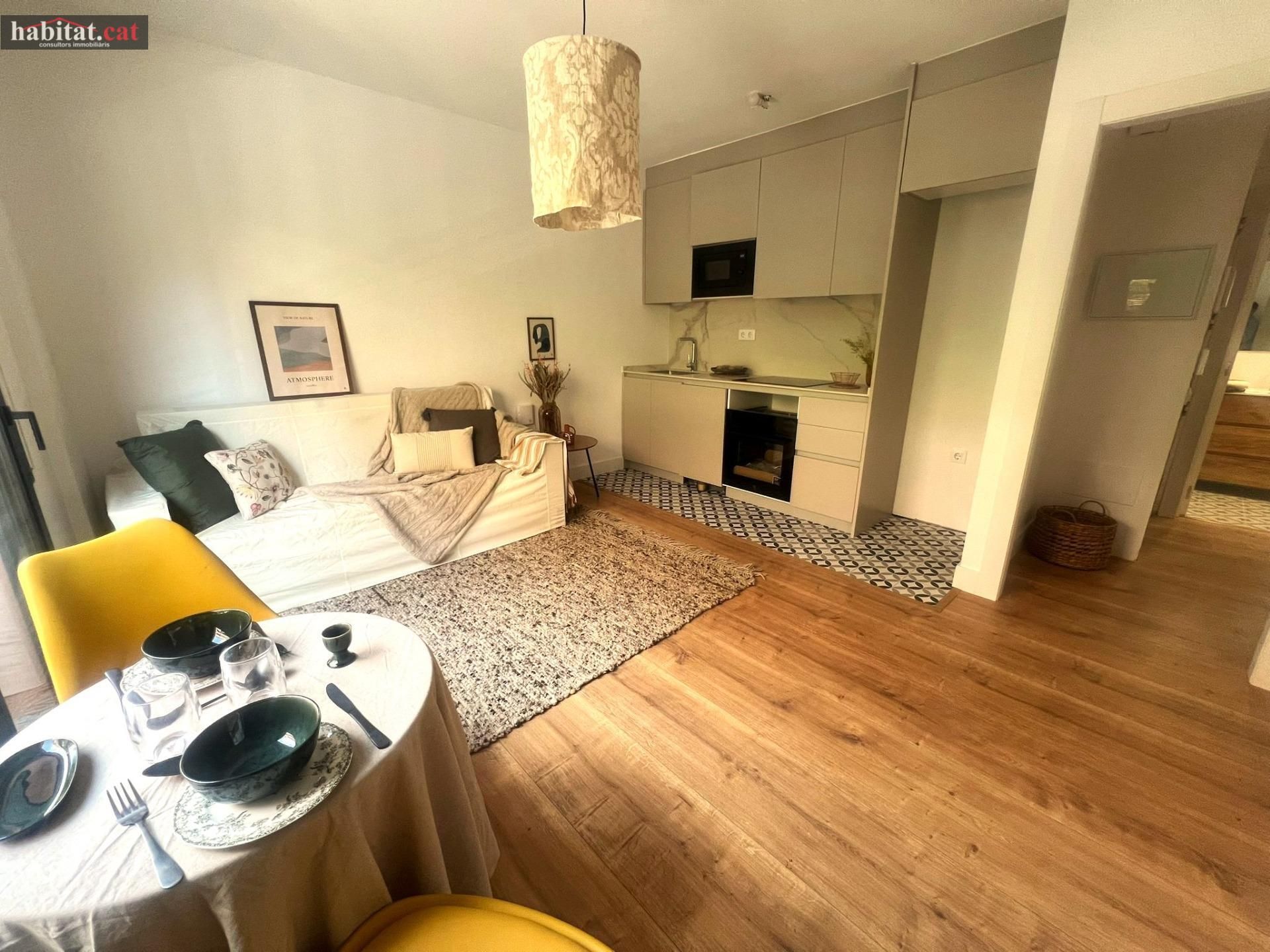 Bedroom of Flat for sale in Vilanova i la Geltrú