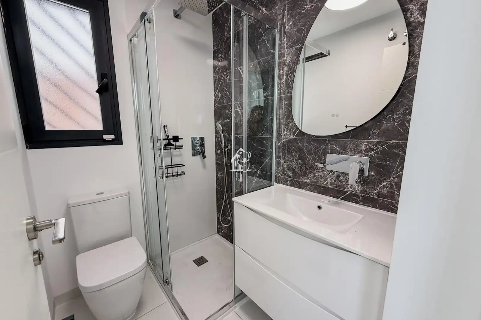 Badezimmer von Wohnungen zur Miete in San Miguel de Salinas mit Klimaanlage, Privatgarten und Terrasse