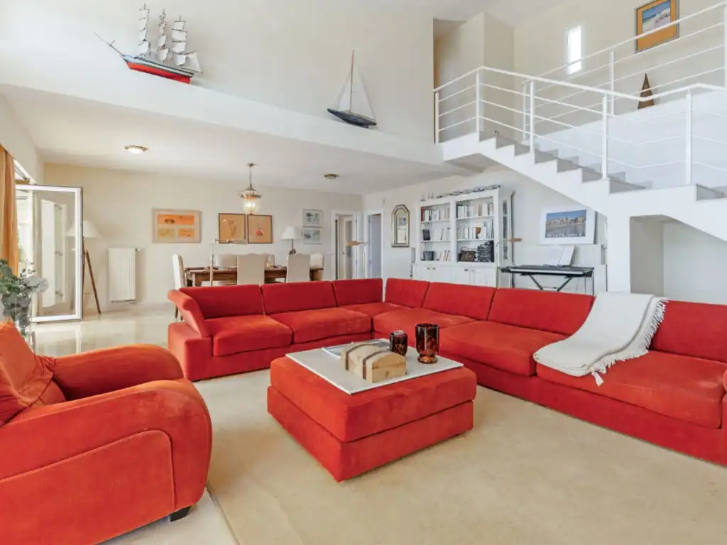 Houses for sale in Avenida Europa, Poble Nou - Montiboli